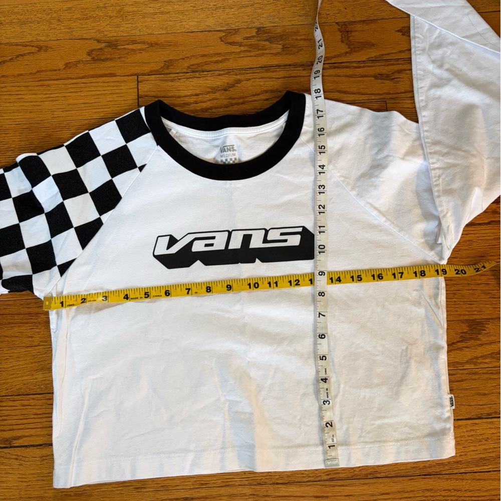 Vans White Cropped Long Sleeve with Black Checker Sleeve - Picture 7 of 7